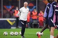 九州体育平台-包含葡萄牙对决意大利，赛场上的巅峰对决的词条