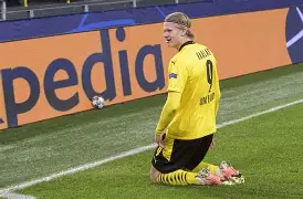 包含多特蒙德客场战胜对手，排名继续攀升的词条