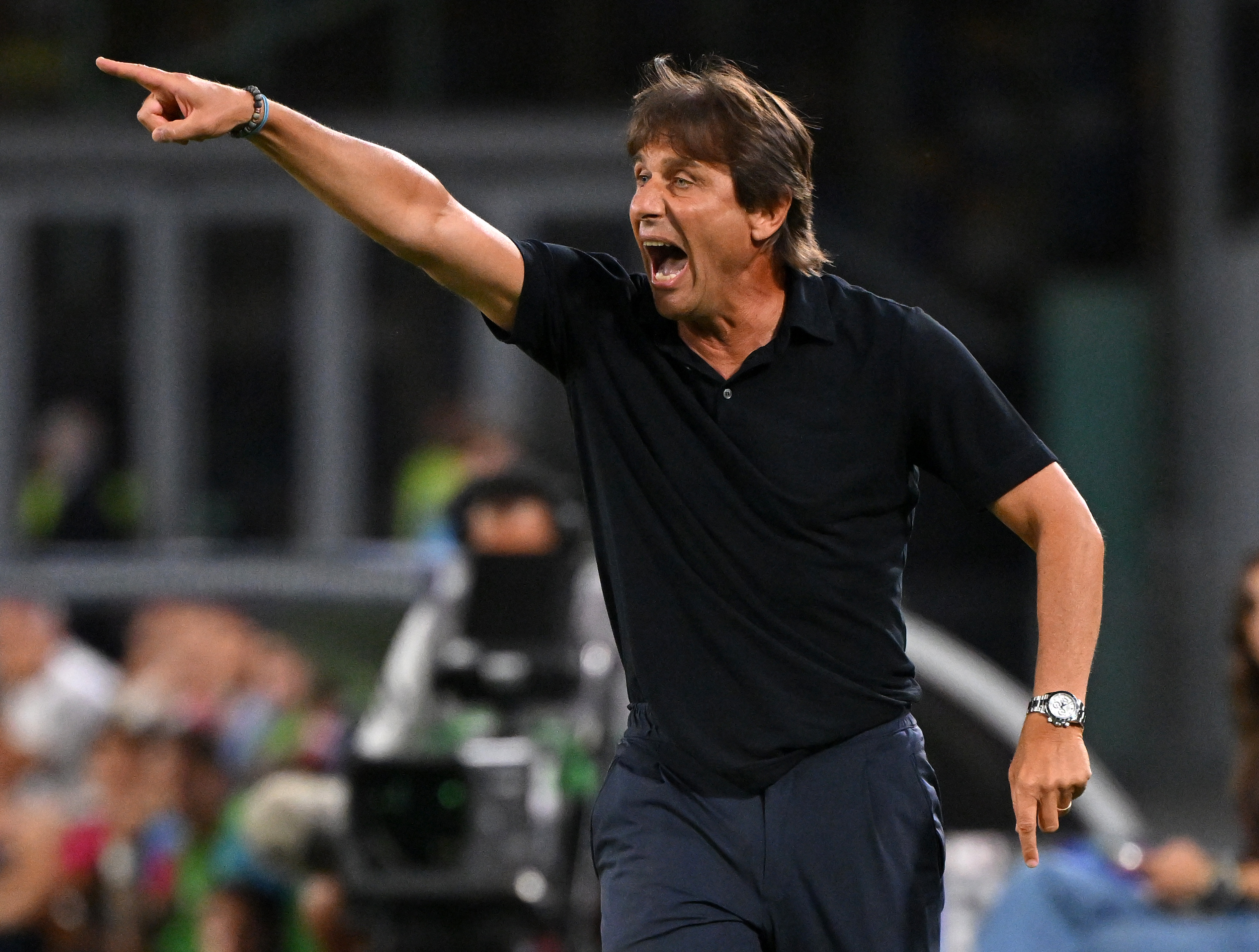 包含争冠大战一触即发，那不勒斯抢眼表现的词条