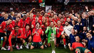 包含罗马尼亚战胜冰岛，欧国联资格赛形势稍缓的词条